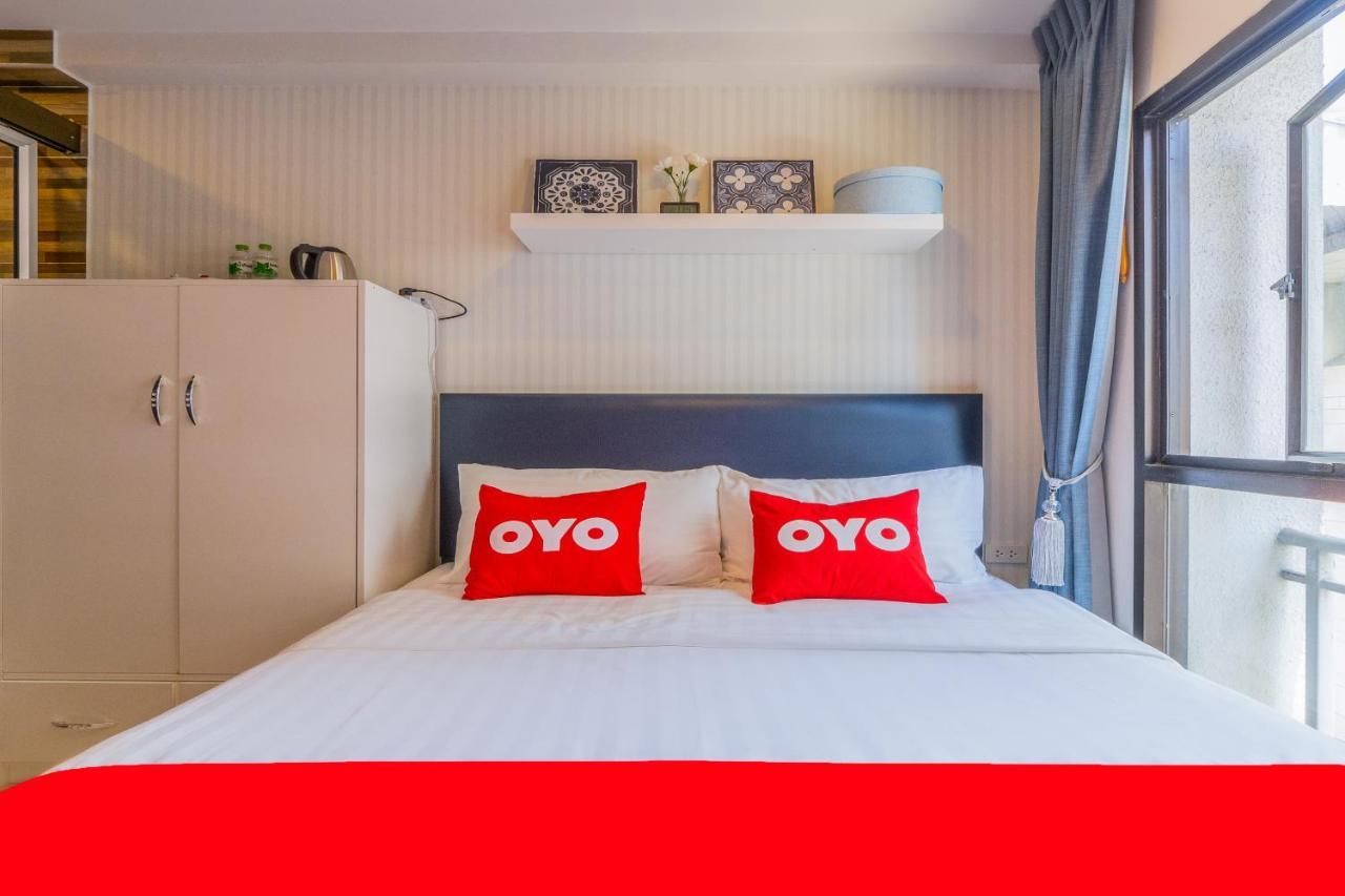 Oyo 960 The Urban Age Deluxe Hotel Bangkok Exterior foto